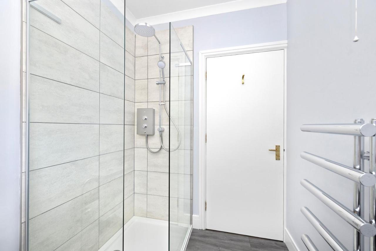 Joivy Modern Flat On Rose Street Apartment Единбург Екстериор снимка